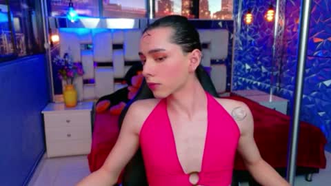 Sharlond online show from March 31, 1:11 pm