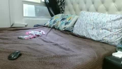 sharlot03 online show from December 4, 11:24 am