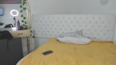 Sharlot online show from January 12, 12:12 pm