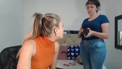 Sara online show from February 15, 2:00 pm