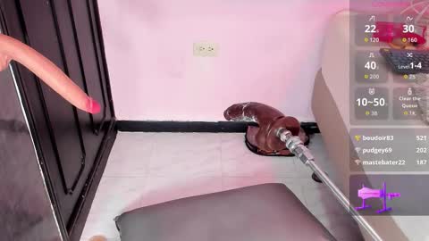 sharlotthe_bigass online show from December 21, 2:51 am