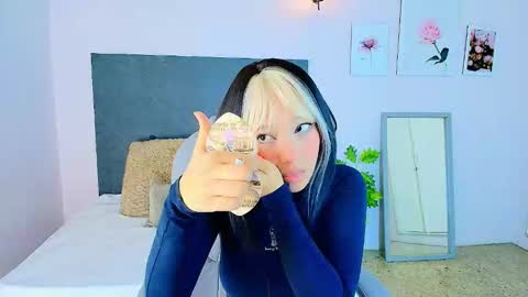 Snapshot of sharon_rosse__ chatting on October 14, 12:30 pm sharon_rosse__ online show from October 14, 12:30 pm