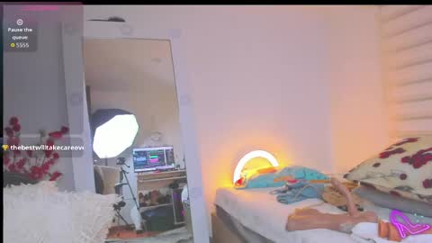 Sharon online show from April 19, 6:10 pm