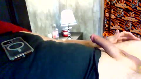 shaun_hatcher31 online show from September 15, 4:08 pm