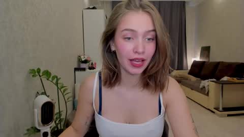 shawty__mariaa online show from October 8, 12:44 pm