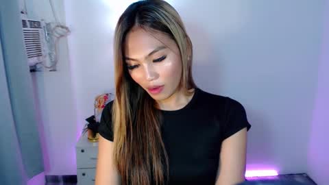 Snapshot of shealana69 chatting on February 27, 8:02 am MY IG Shealana69 online show from February 27, 8:02 am