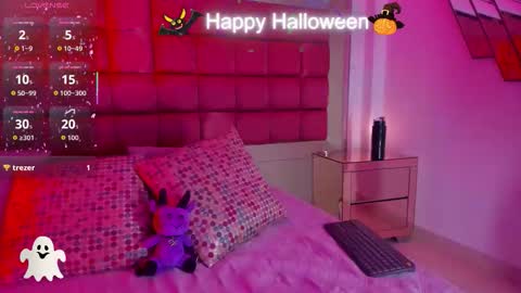 Shego  online show from November 1, 2:01 am