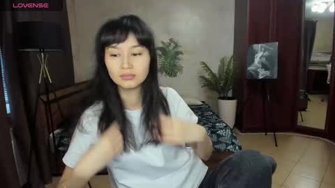 Sheila online show from December 5, 9:19 am