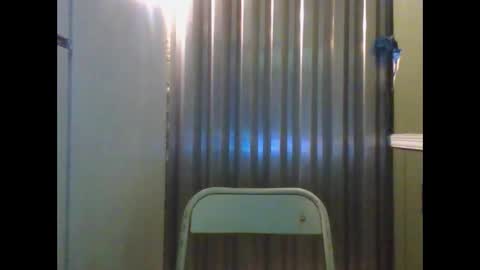 Snapshot of shelbyannn chatting on December 6, 4:41 am Red online show from December 6, 4:41 am