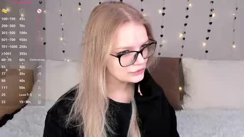 shellyboom online show from February 15, 6:39 pm