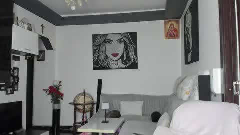 Edaline online show from November 29, 2:47 pm