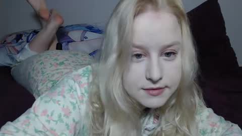 Snapshot of sherlystero chatting on January 24, 5:53 am sher online show from January 24, 5:53 am
