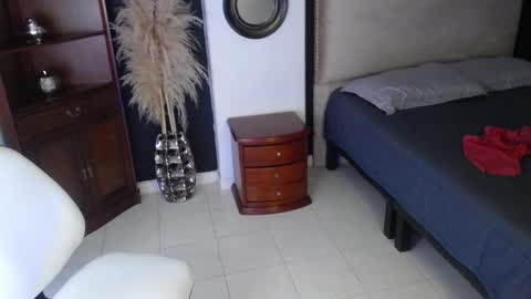 sheryl_jones online show from January 5, 5:27 pm