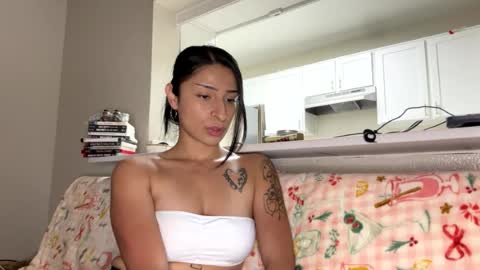 Sayuri online show from August 3, 2:46 am