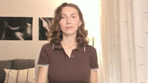 shesleepsnaked online show from January 6, 3:49 pm