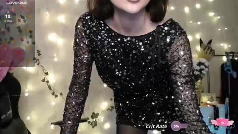 Snapshot of sheslike_firstlove chatting on October 17, 5:06 pm Vanessa online show from October 17, 5:06 pm