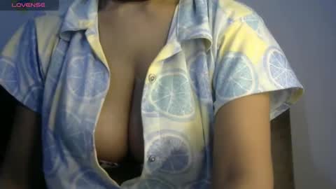 Snapshot of shiri_hot chatting on September 11, 1:51 am Siri online show from September 11, 1:51 am