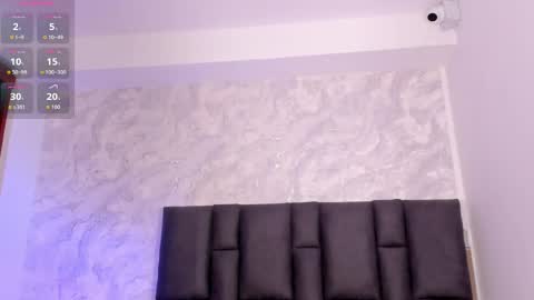 YENI  online show from June 4, 2:50 am