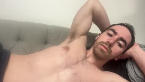 shirtlesshunk15 online show from February 22, 12:36 am