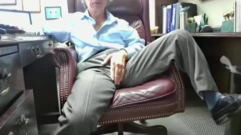 nikolas send dm for an appointment online show from November 18, 2:53 pm