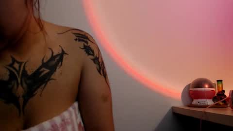 Shopie Hank  online show from September 11, 5:20 am