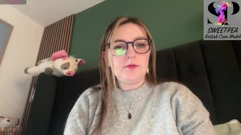 short sweetpea online show from February 8, 2:53 pm