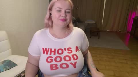 Mimi   online show from February 4, 1:15 pm