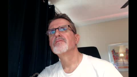 shrewtamer online show from March 4, 12:39 am