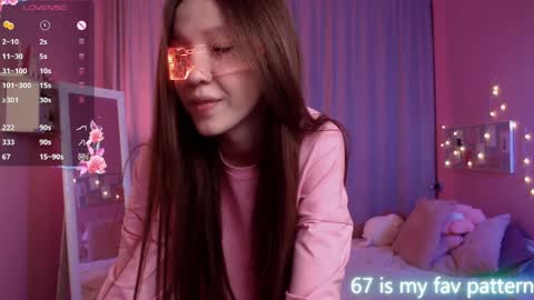 Neila online show from April 5, 2:14 pm