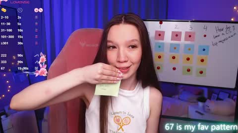 Neila online show from May 9, 2:23 pm