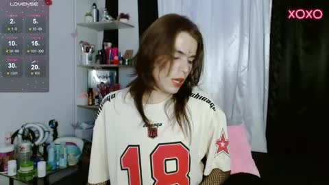 Shun White online show from December 7, 2:36 am