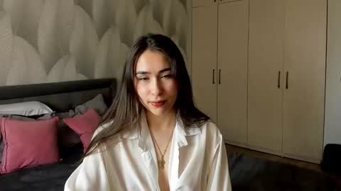 Mika online show from March 2, 4:28 am