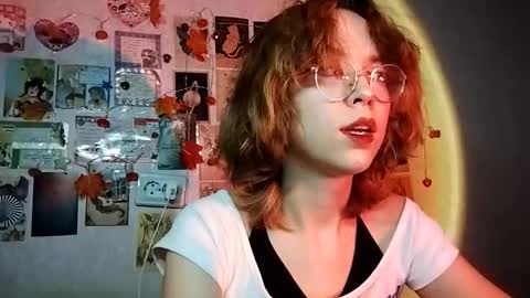 Milena online show from November 18, 1:47 pm