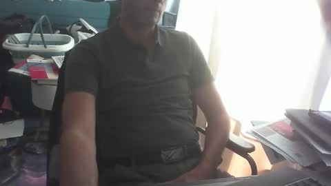 shyfrenchcock online show from October 16, 9:31 am