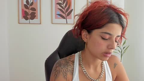 shylittlebunny online show from January 14, 6:28 pm