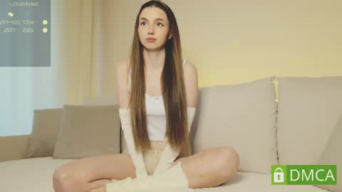 Mary online show from April 15, 2:31 pm