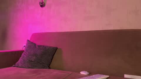 Amelia online show from January 18, 7:23 pm