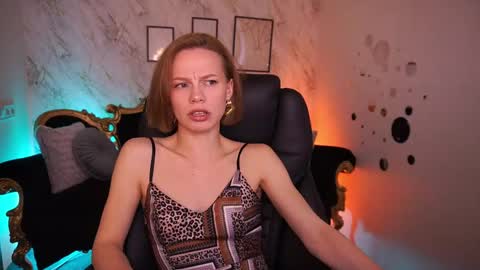 shyysiren online show from May 7, 4:57 pm