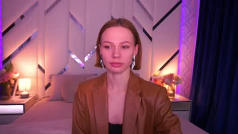 shyysiren online show from May 9, 1:06 pm