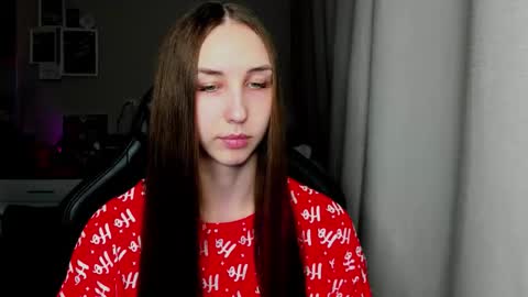 SIA online show from February 10, 12:19 pm