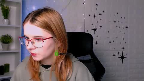 siana_ruby online show from April 9, 1:17 pm