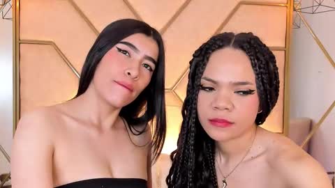 Siara and Zoe tattoo online show from December 1, 10:41 pm