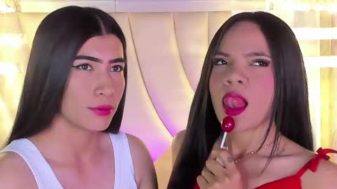 Siara and Zoe tattoo online show from July 16, 11:17 pm