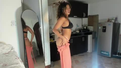 sienna_glow online show from May 21, 4:46 pm