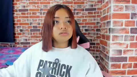 sienna_lux01 online show from March 10, 1:32 am