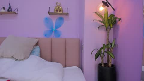 sienna_mg12 online show from November 27, 12:02 pm