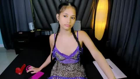 Belle online show from April 22, 6:42 am