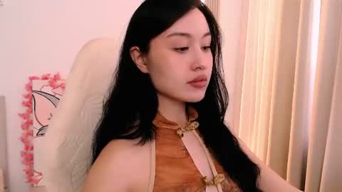silk_ann online show from June 12, 7:18 am