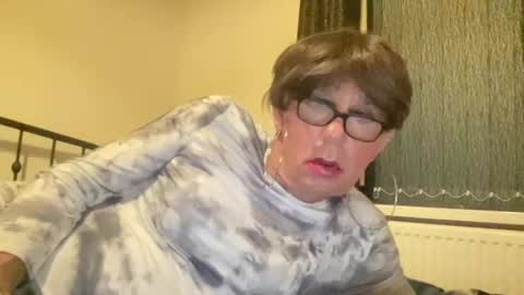 silkacollins online show from November 21, 9:24 pm