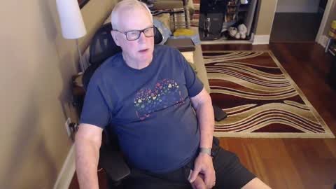 silverfox online show from December 7, 2:03 am